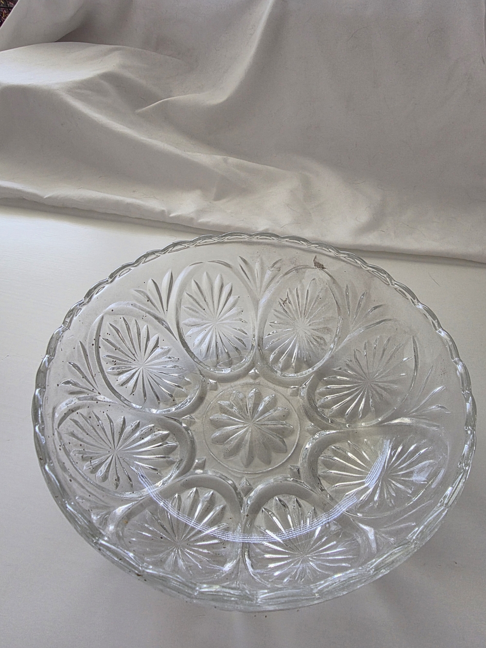 Vintage Anchor Hocking clear glass serving bowl